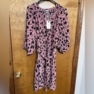 NWT Women’s size large Good Hart dress